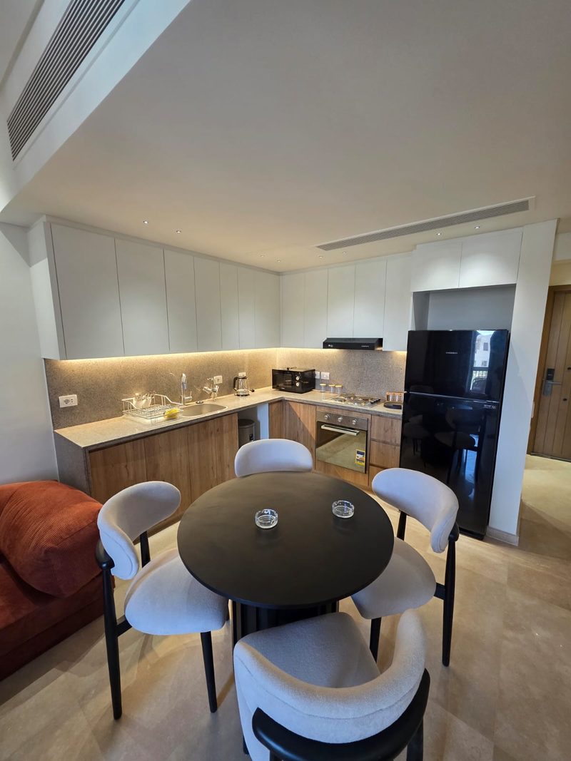 Ancient Sands Two Bedroom Pool View — kitchen and dining